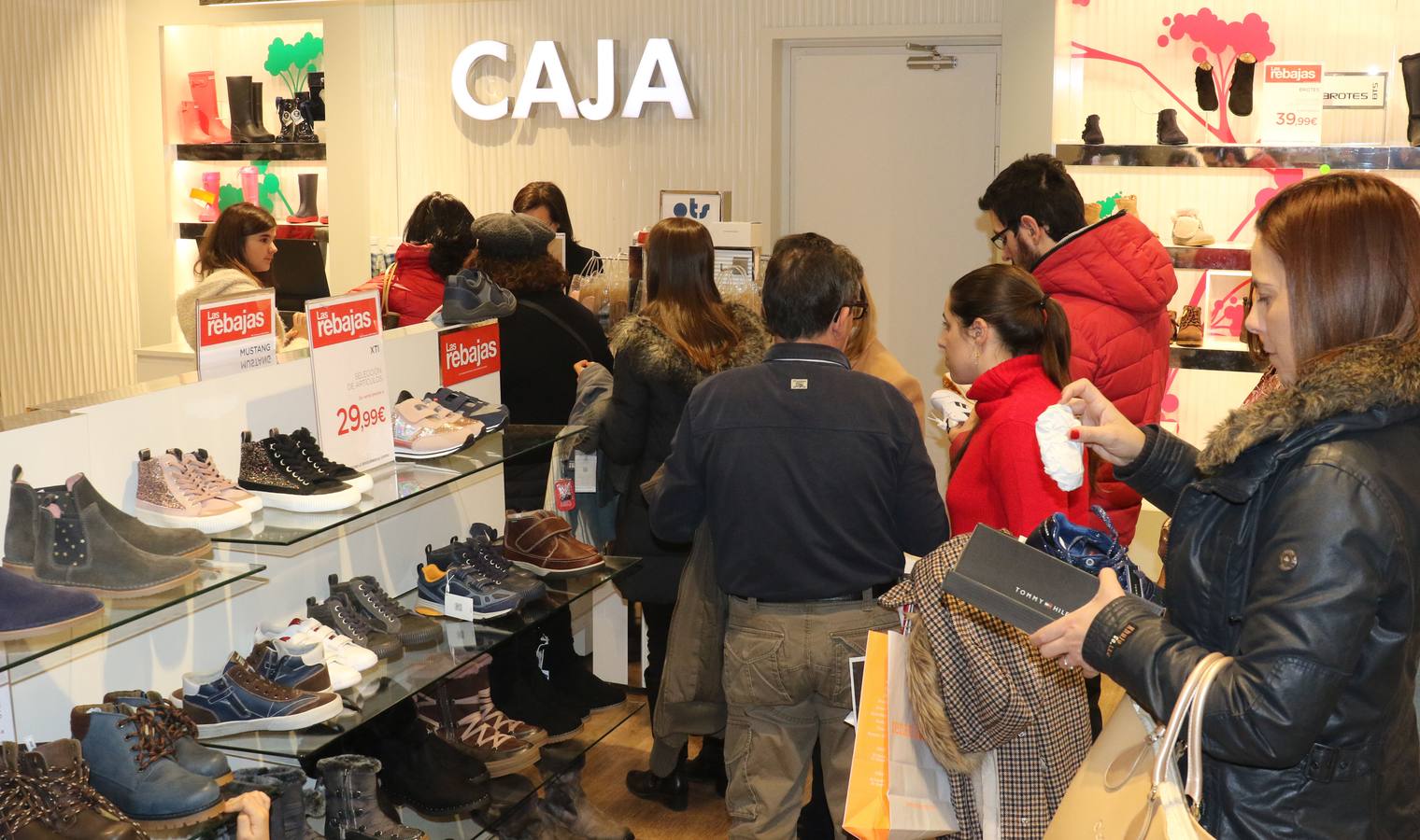 Fotos: Lunes 7 de enero, primer día de rebajas generales en Valladolid