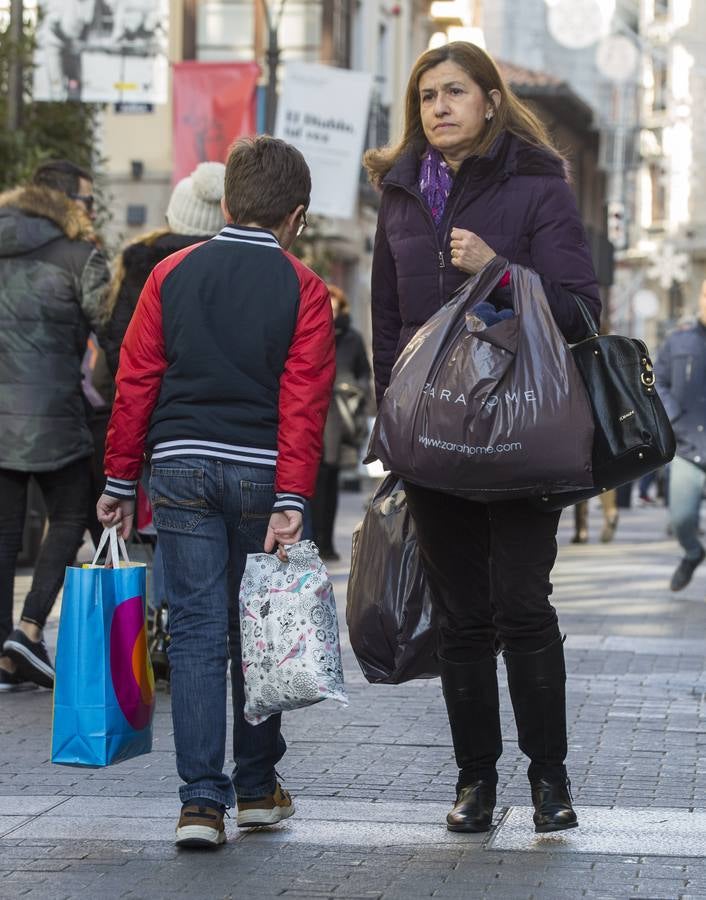 Fotos: Lunes 7 de enero, primer día de rebajas generales en Valladolid