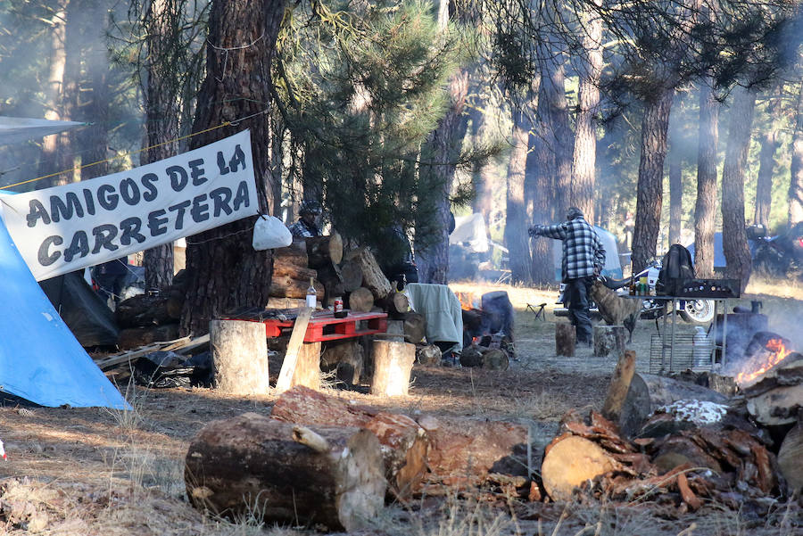 Fotos: Concentración motera «La Leyenda Continúa» en Cantalejo (1)