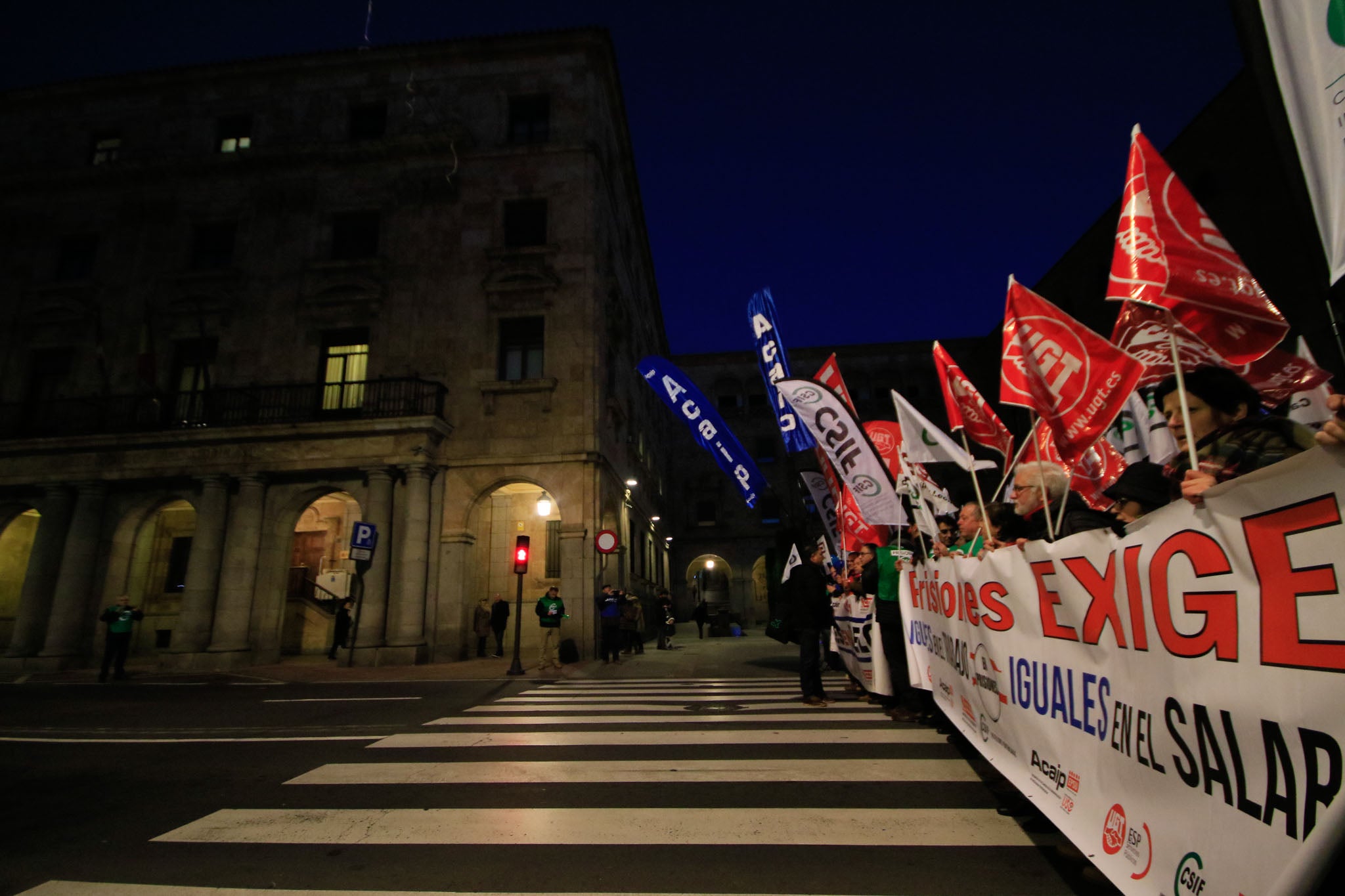 Reclaman «mejoras laborales y más efectivos» y anuncian que seguirán con sus movilizaciones 