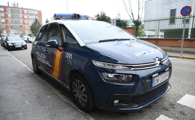 Coche de la Policia Nacional en Valladolid. 