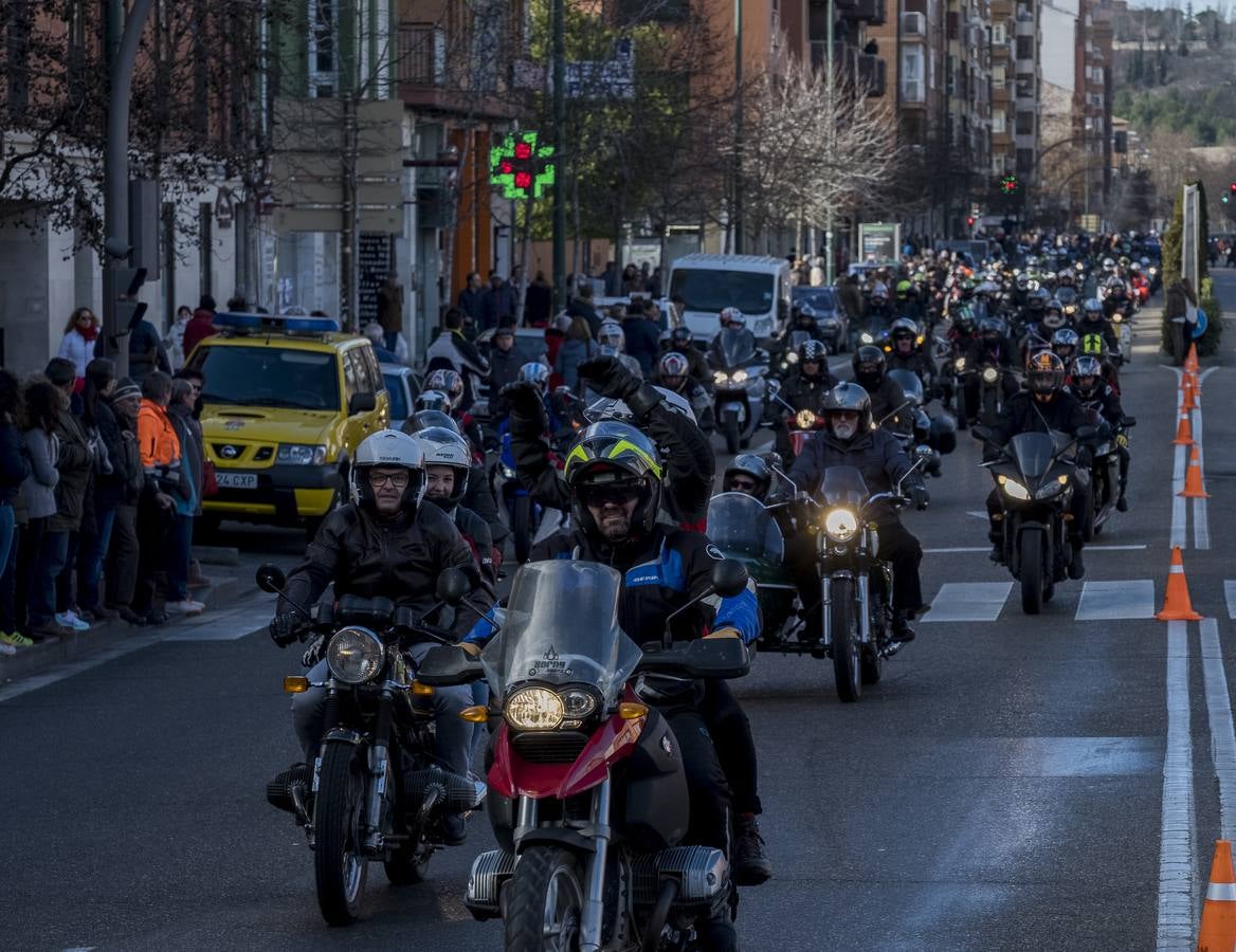 Fotos: Desfile de banderas de Pingüinos 2019