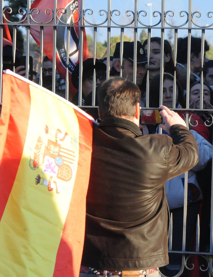 Fotos: Protesta contra el acto de Vox en Segovia