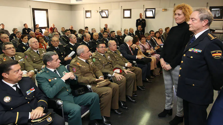 Fotos: Celebración del aniversario de la Policía Nacional en Segovia