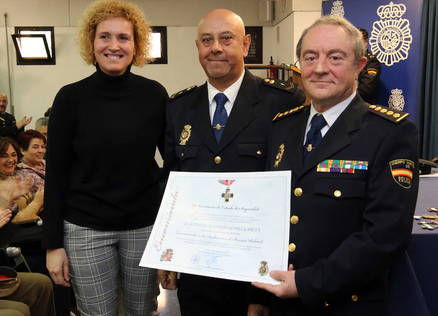 Fotos: Celebración del aniversario de la Policía Nacional en Segovia