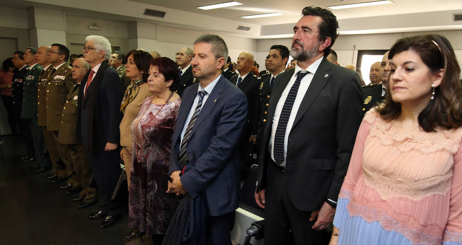 Fotos: Celebración del aniversario de la Policía Nacional en Segovia