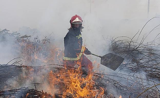 Erkuden durante una intervención. 