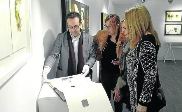 Rodrigo Juarranz, en su galería en Aranda de Duero (Burgos).