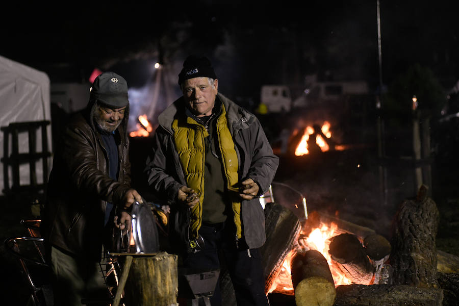 Fotos: Sábado noche y desfile de antorchas en Motauros