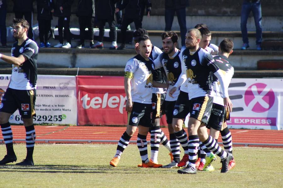 Fotos: Unionistas vs UD Las Palmas Atlético