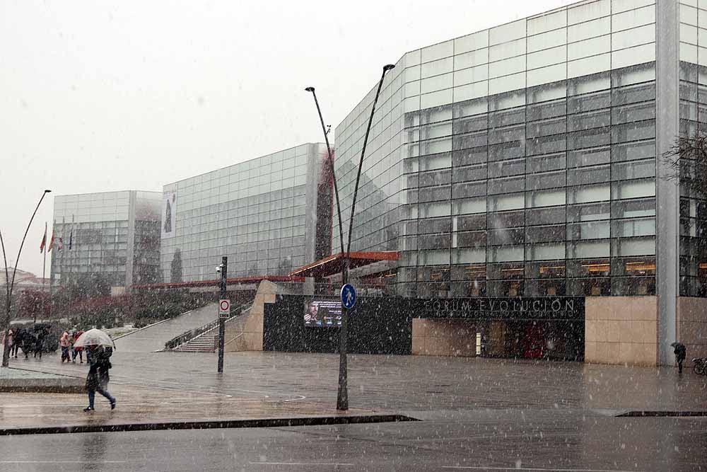 Fotos: Llegan los primeros copos de nieve a Burgos