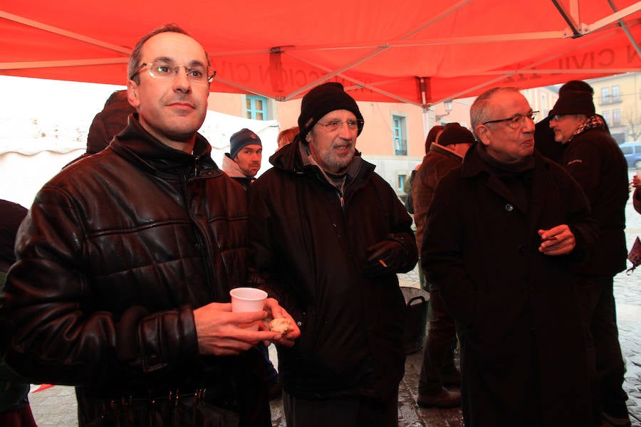 Fotos: La Granja celebra la fiesta de San Ildefonso bajo la lluvia