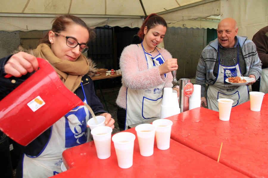 Fotos: La Granja celebra la fiesta de San Ildefonso bajo la lluvia
