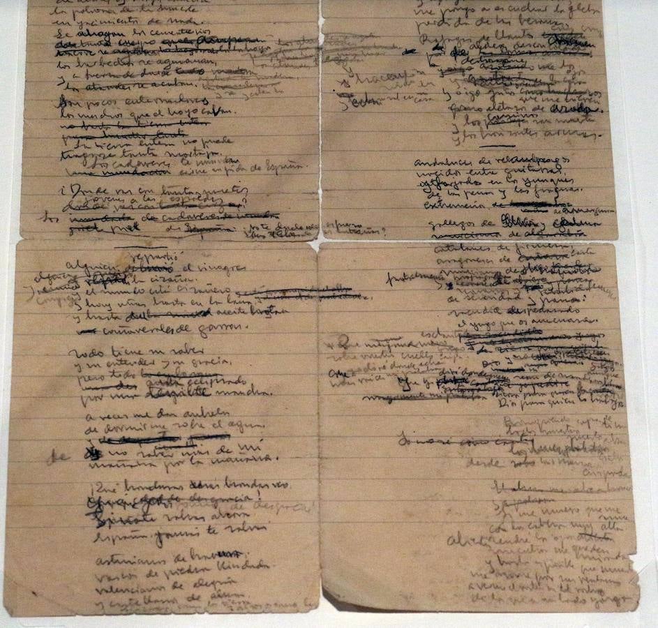 El archivo, donado por sus herederos a la Fundación Jorge Guillén, constituye un testimonio esencial para la historia de la literatura española del siglo XX y de su vinculación con Valladolid