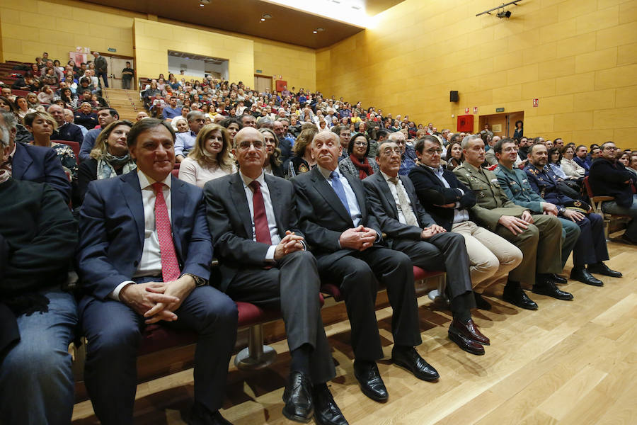 Fotos: Villares de la Reina estrena su flamante auditorio