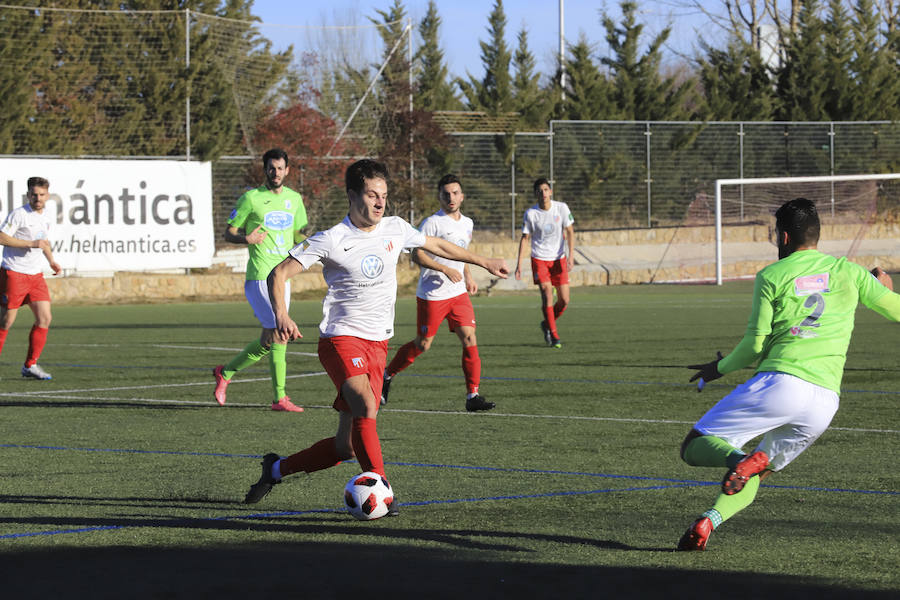 Fotos: Partido entre el Santa Marta y el Almazán