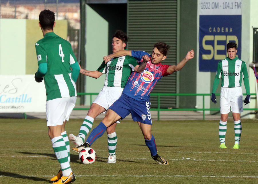 Fotos: Victoria de la Gimnástica ante la Cebrereña (2-0)