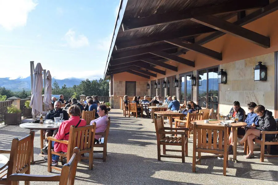 Terraza del Parador de Cervera, el verano pasado. 