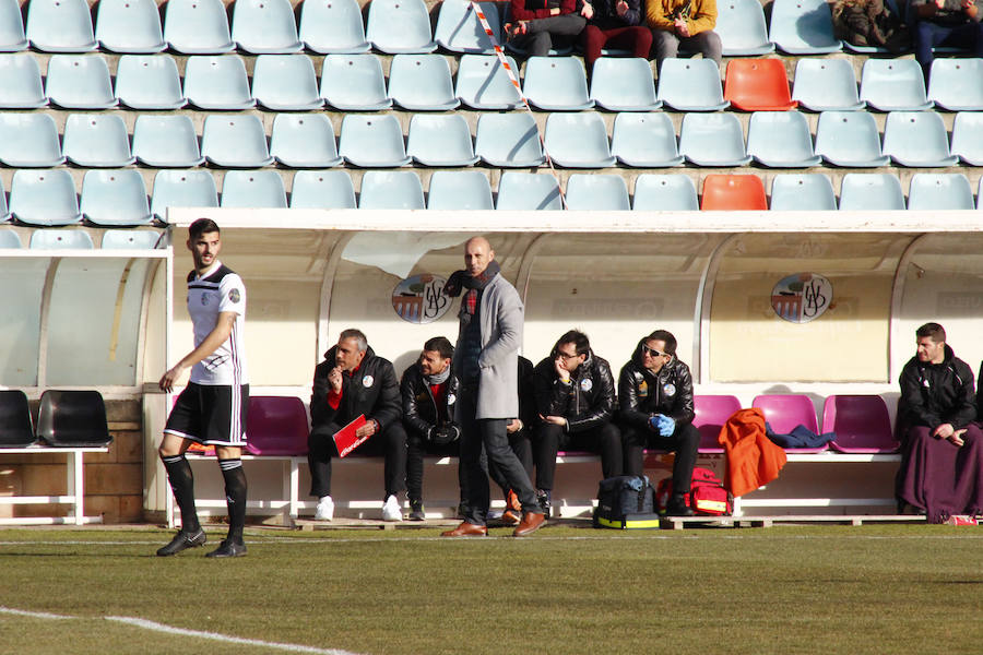 El equpo de Calderón encaja su segunda derrota seguida en casa y se acerca de nuevo a los puestos de descenso