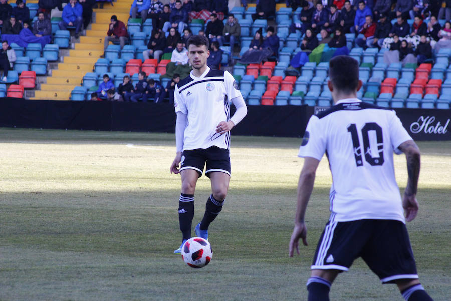 El equpo de Calderón encaja su segunda derrota seguida en casa y se acerca de nuevo a los puestos de descenso