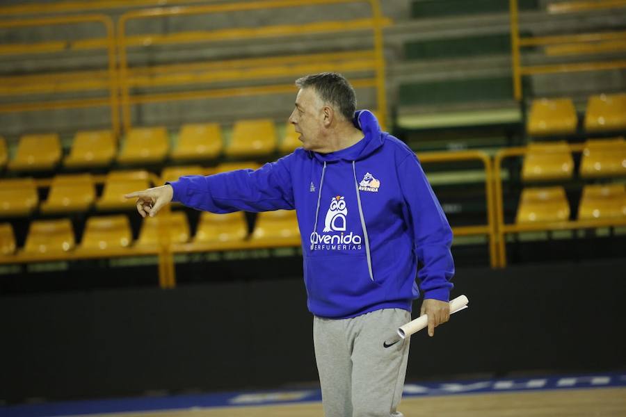 Fotos: Primer entrenamiento de Miguel Ángel Ortega al frente del CB Avenida