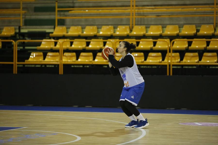 Fotos: Primer entrenamiento de Miguel Ángel Ortega al frente del CB Avenida