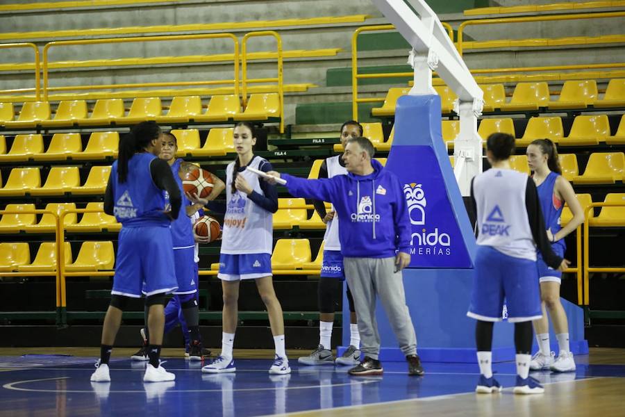 Fotos: Primer entrenamiento de Miguel Ángel Ortega al frente del CB Avenida