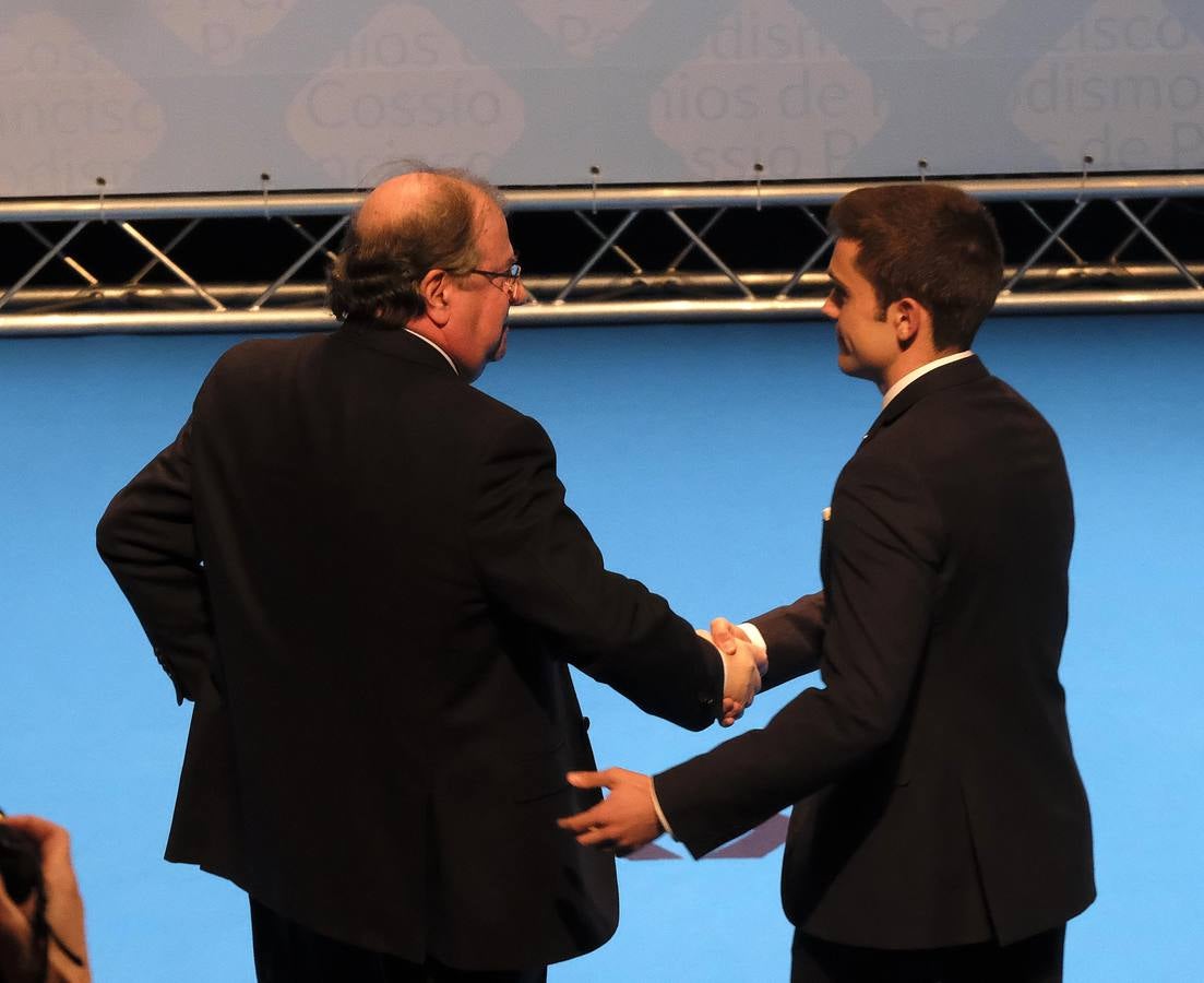 Fotos: Entrega de los Premios de Periodismo Francisco de Cossío