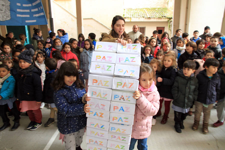 Fotos: Celebración del Día de la Paz en Segovia y Cuéllar