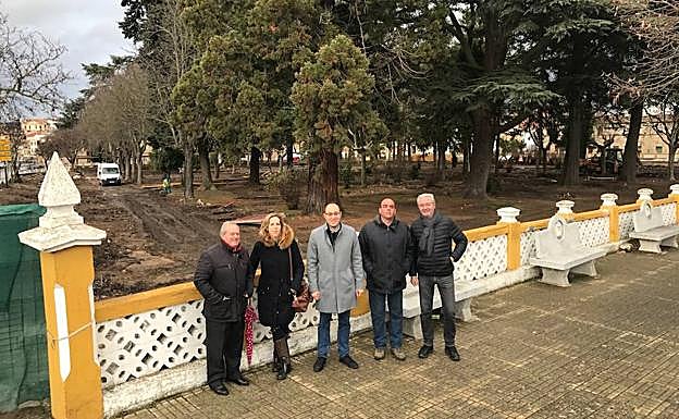 Los concejales populares visitaron las obras de La Florida para mostrar el estado de ejecución. 