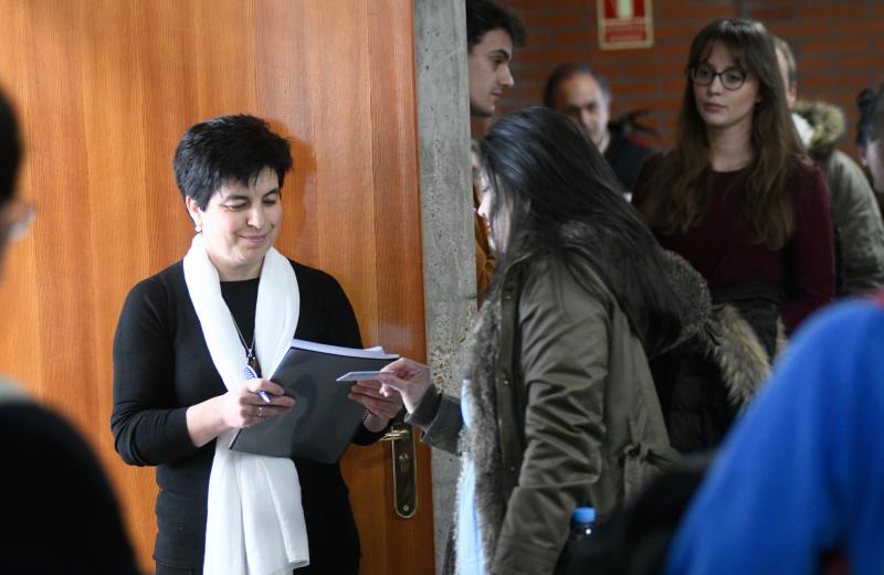 Cientos de aspirantes optan en Valladolid por una de las 8.402 plazas convocadas por el Ministerio de Sanidad, Consumo y Bienestar Social para el total de las titulaciones de acceso a la formación sanitaria especializada
