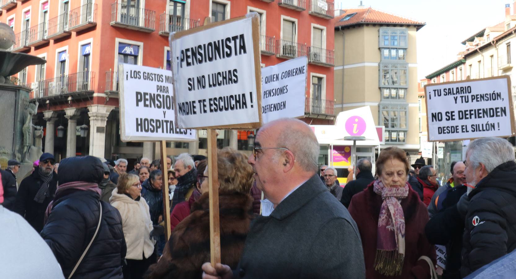 Fotos: Manifestación en Valladolid por las pensiones