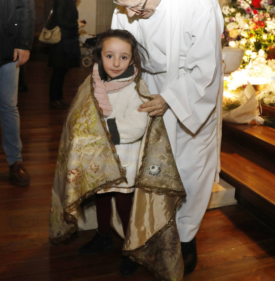 Fotos: Bendición bajo el manto de la patrona