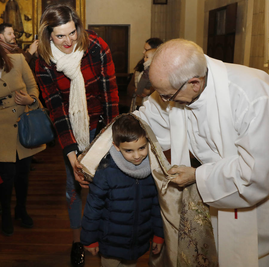 Fotos: Bendición bajo el manto de la patrona