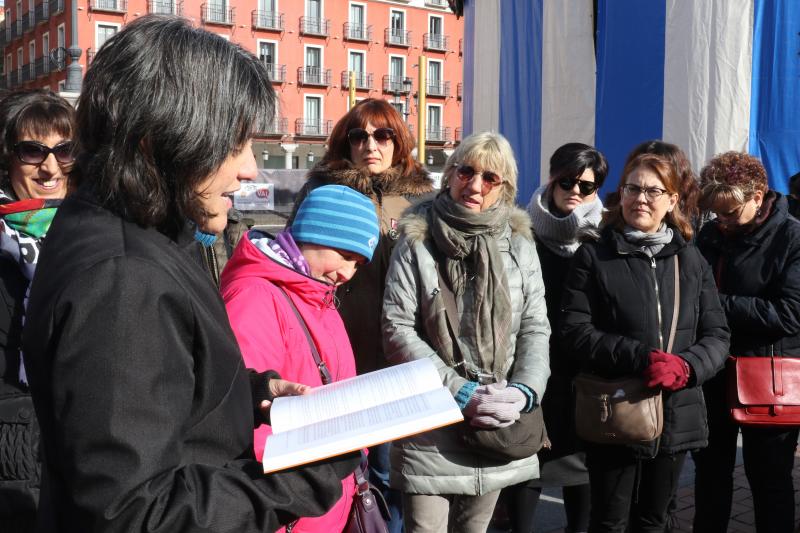 Fotos: Ruta cultural feminista en Plaza Mayor de Valladolid