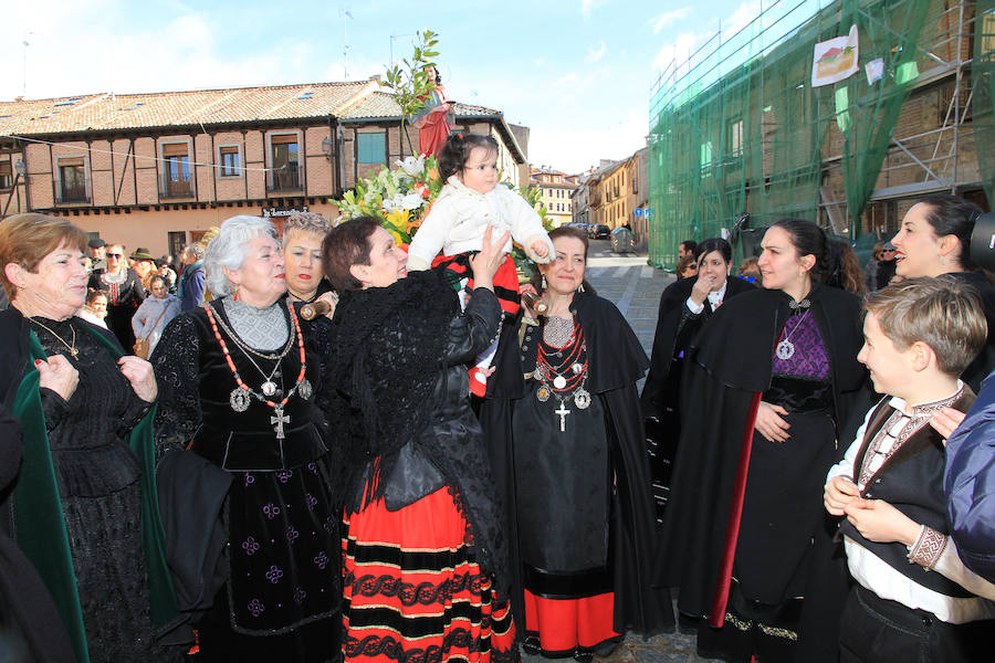 Fotos: Celebración de Santa Águeda en el barrio de San Lorenzo