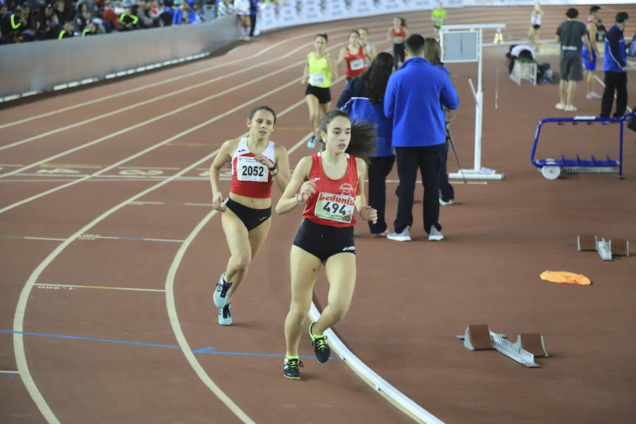 Fotos: El Provincial de pista cubierta en Salamanca llena la Gil Pérez (4/4)