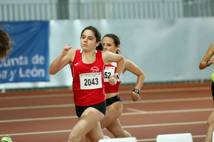 Fotos: El Provincial de pista cubierta en Salamanca llena la Gil Pérez (4/4)