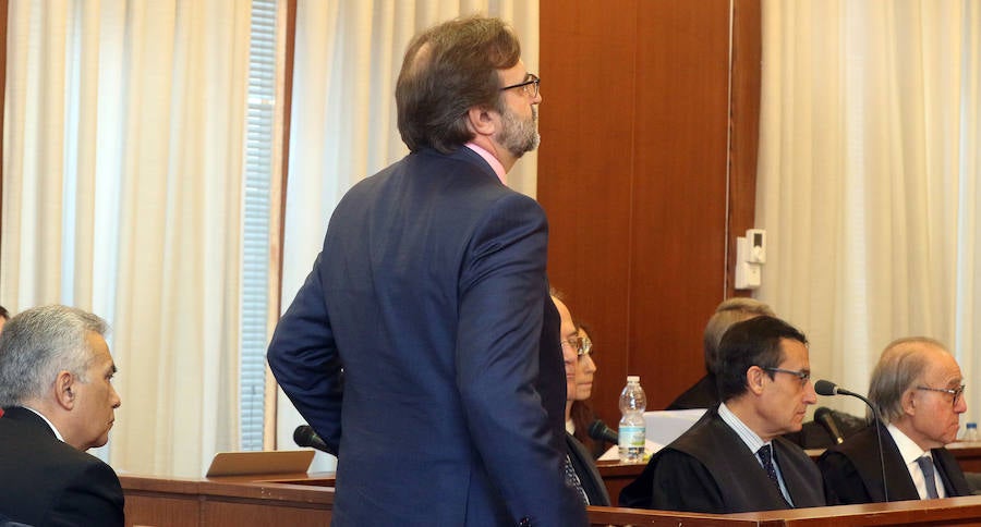 Fotos: Inicio del juicio por las prejubilaciones de Caja Segovia