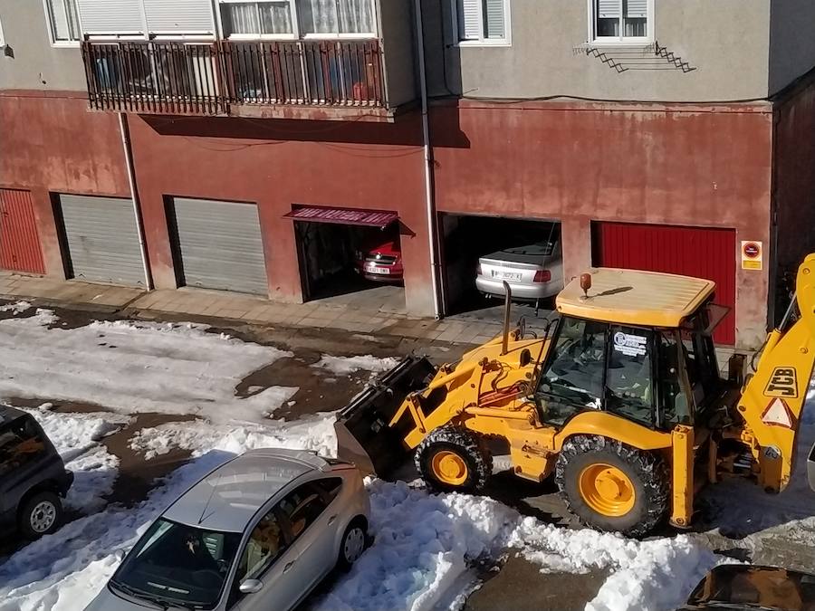 Fotos: Guardo termina de limpiar la nieve del fin de semana