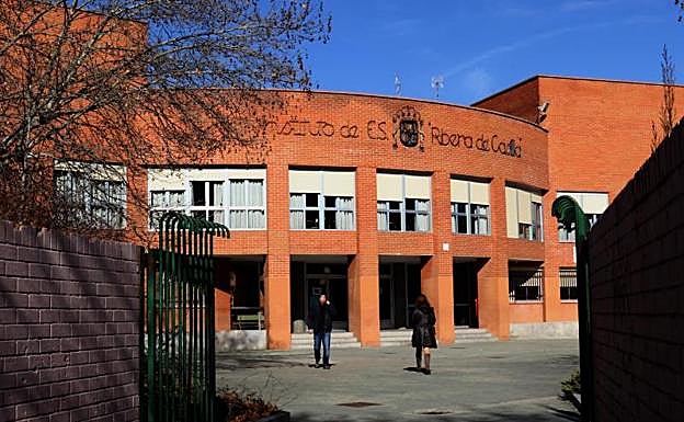 Entrada al instituto de la Rondilla. 