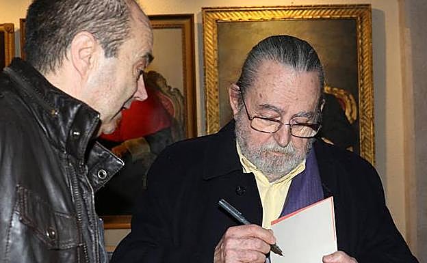 Jesús Munárriz presenta su nuevo libro en la Casa Cervantes.