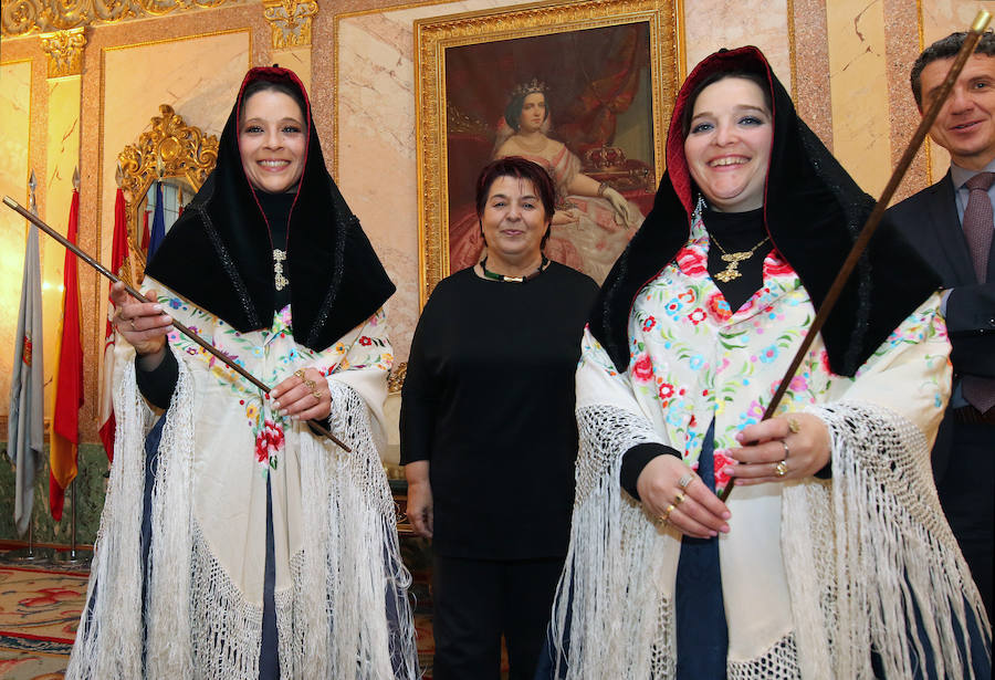 Fotos: Las alcaldesas de Zamarramala visitan las instituciones segovianas