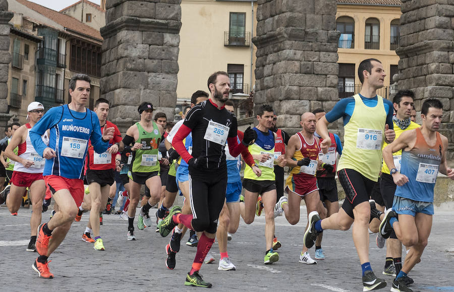 Fotos: VIII Edición de la Carrera Monumental de Segovia