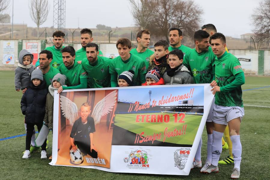 Fotos: El CD Guijuelo se impone al Salamanca CF por la mínima (1-0)