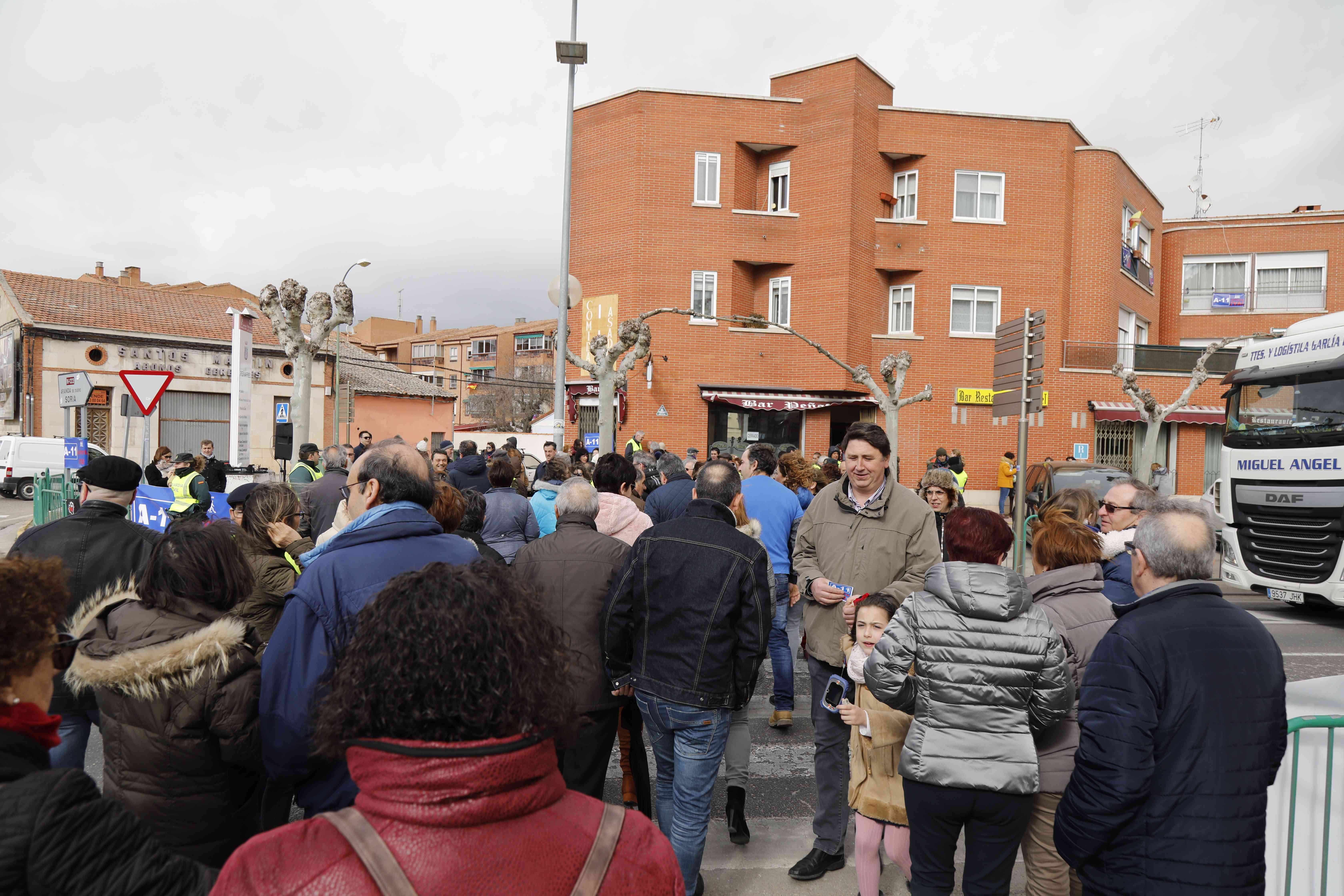 Fotos: Nueva concentración en Peñafiel para reclamar la construcción de la Autovía del Duero