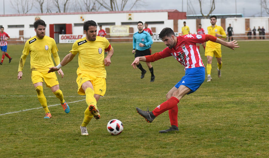 Fotos: El Tordesillas aguanta el tirón del Ávila (0-0)