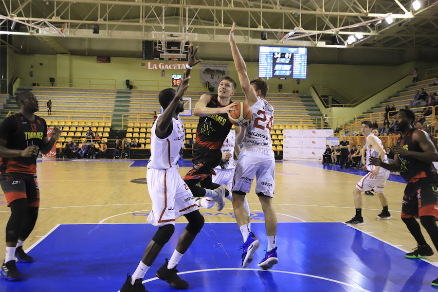 Fotos: CB Tormes vs Juaristi (40-71)