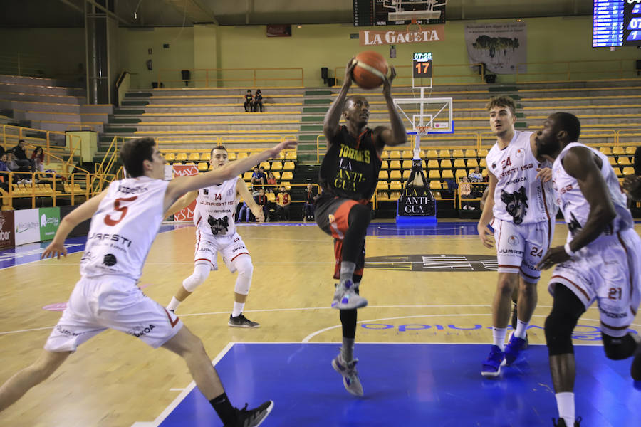 Fotos: CB Tormes vs Juaristi (40-71)