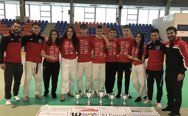 Los judokas salmantinos brillan con Castilla y León en la fase del sector júnior en Valladolid